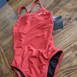 Nike Women's One Piece Swimsuit NWT